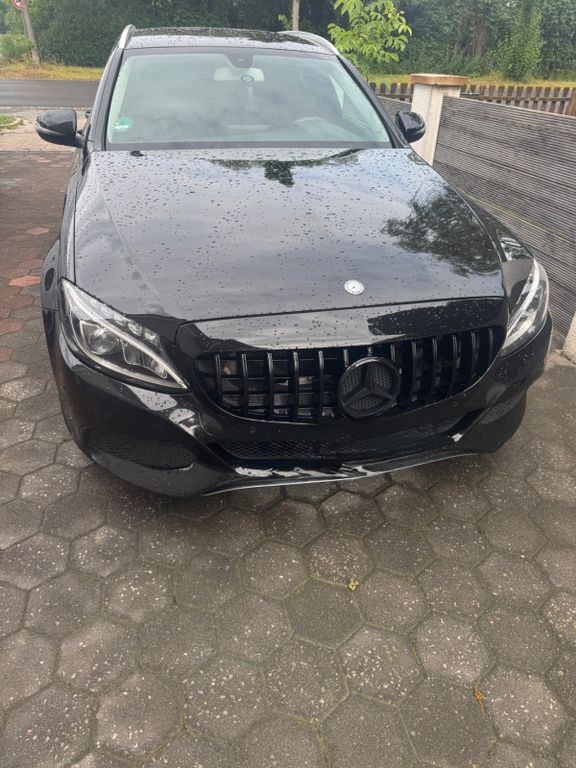 Image of Mercedes-Benz C 220