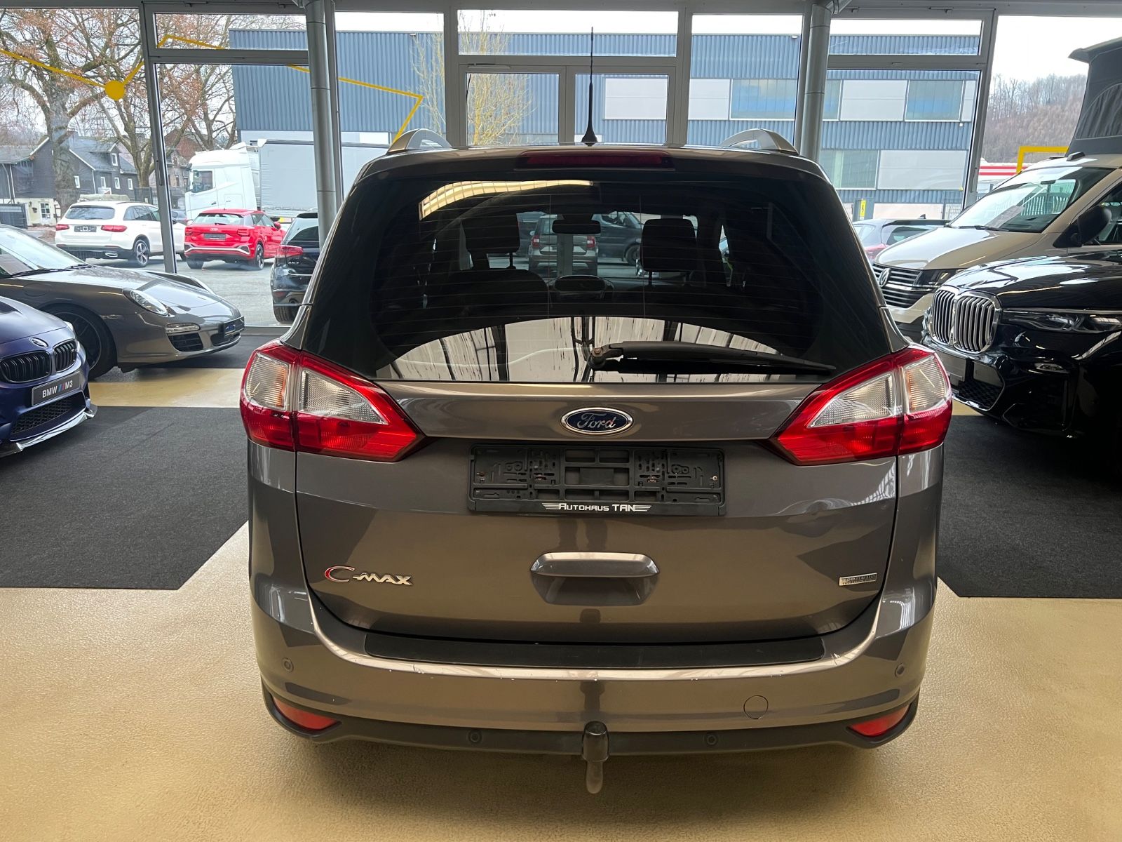 Fahrzeugabbildung Ford Grand C-MAX 1.6 Champions Edition