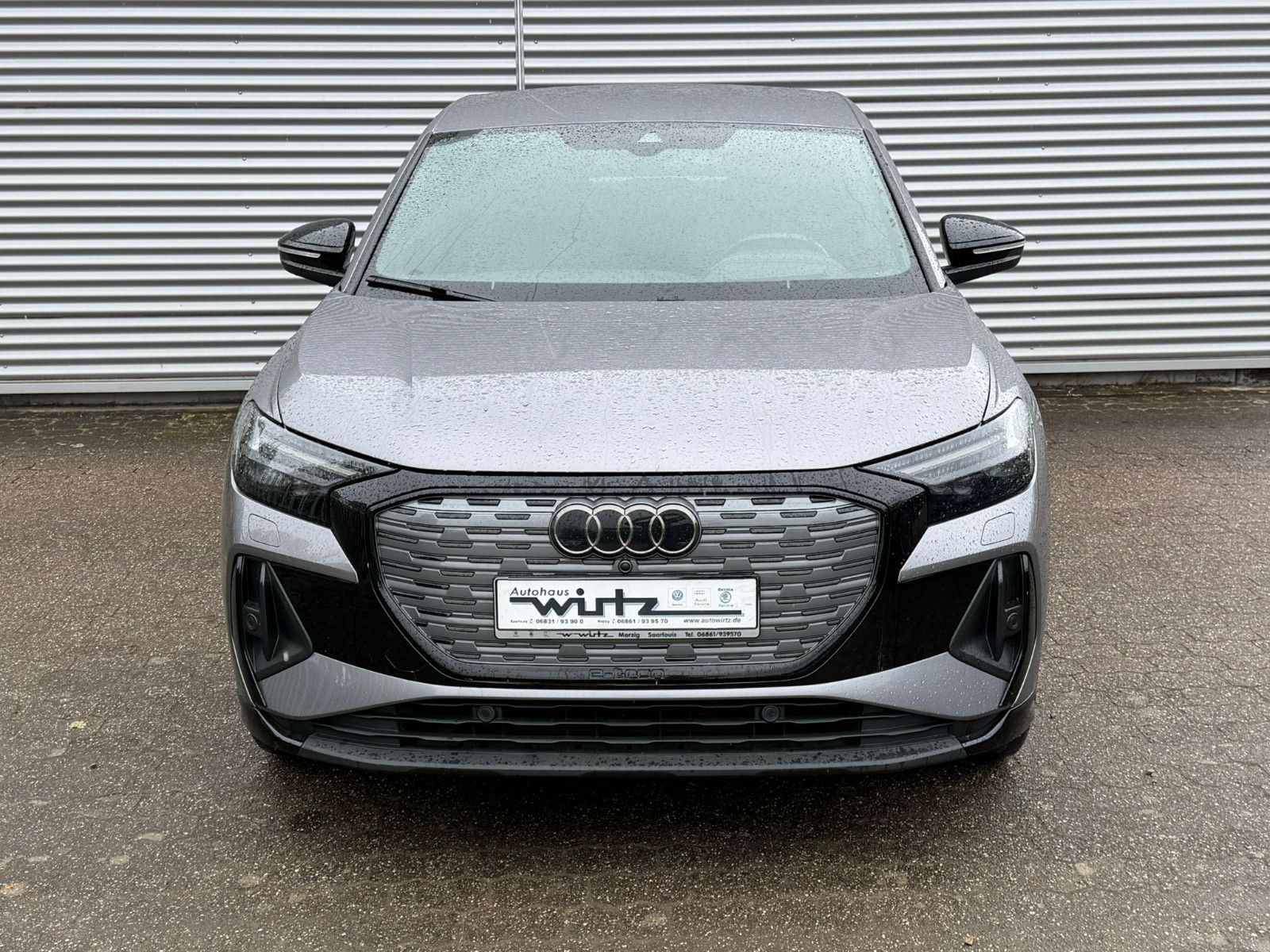 Fahrzeugabbildung Audi Q4 e-tron Sportback 50 Edition One quattro 220KW