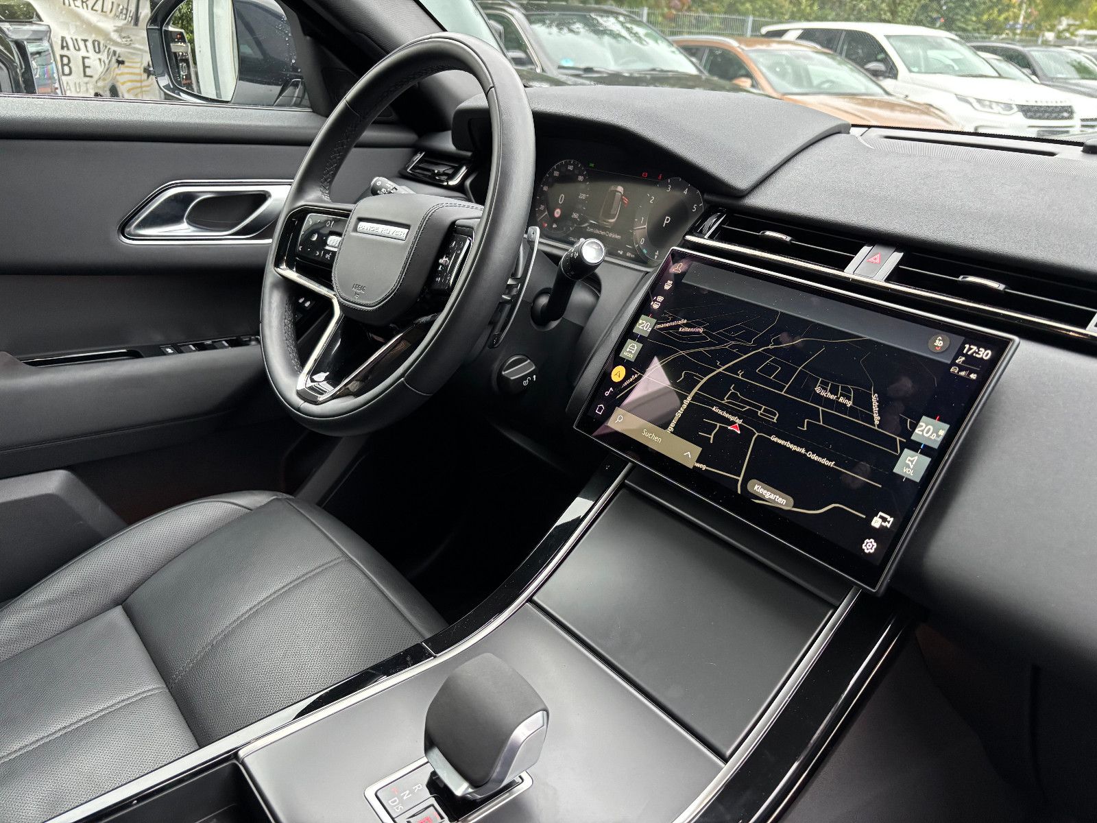 Fahrzeugabbildung Land Rover Range Rover Velar R-Dynamic/KAMERA/Design-Paket