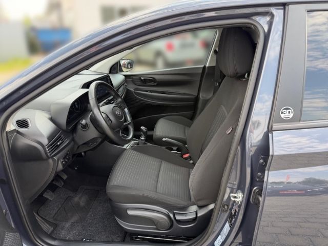 Fahrzeugabbildung Hyundai i20 1.0 Edition 30 +CARPLAY+KLIMA+SHZ+PDC+RFK+UV