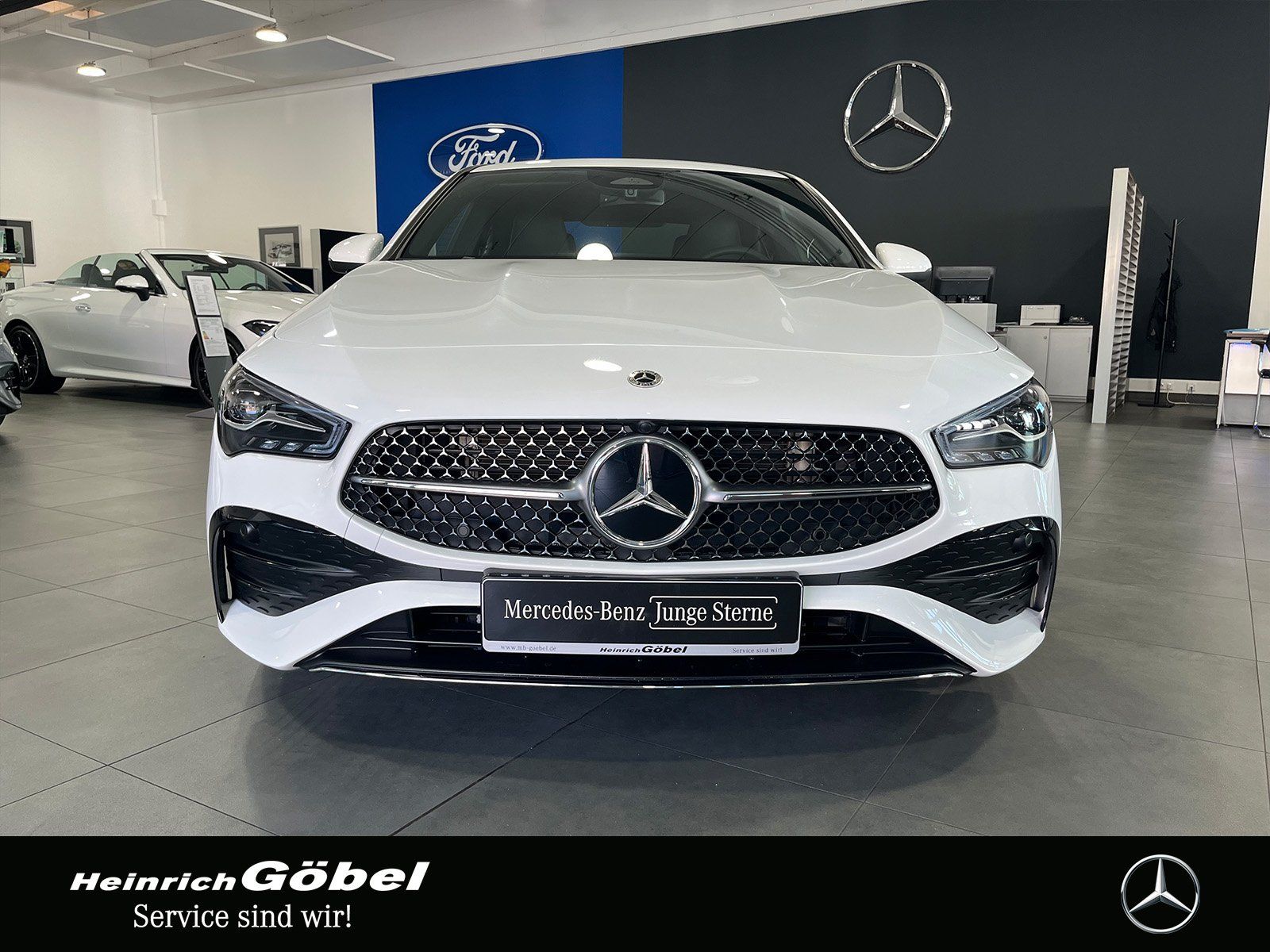 Fahrzeugabbildung Mercedes-Benz CLA 200 AMG+LED+AMBIENTE+KAMERA+TOTWINKEL+WINTER