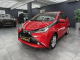 Toyota AYGO x-play TeamD *Tempomat*Kamera*Klima*Garanti - Toyota in Dortmund: Aygo