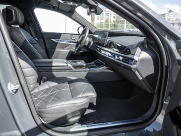 BMW 740 - 7