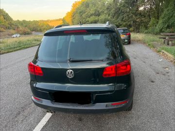 Volkswagen Tiguan - 4