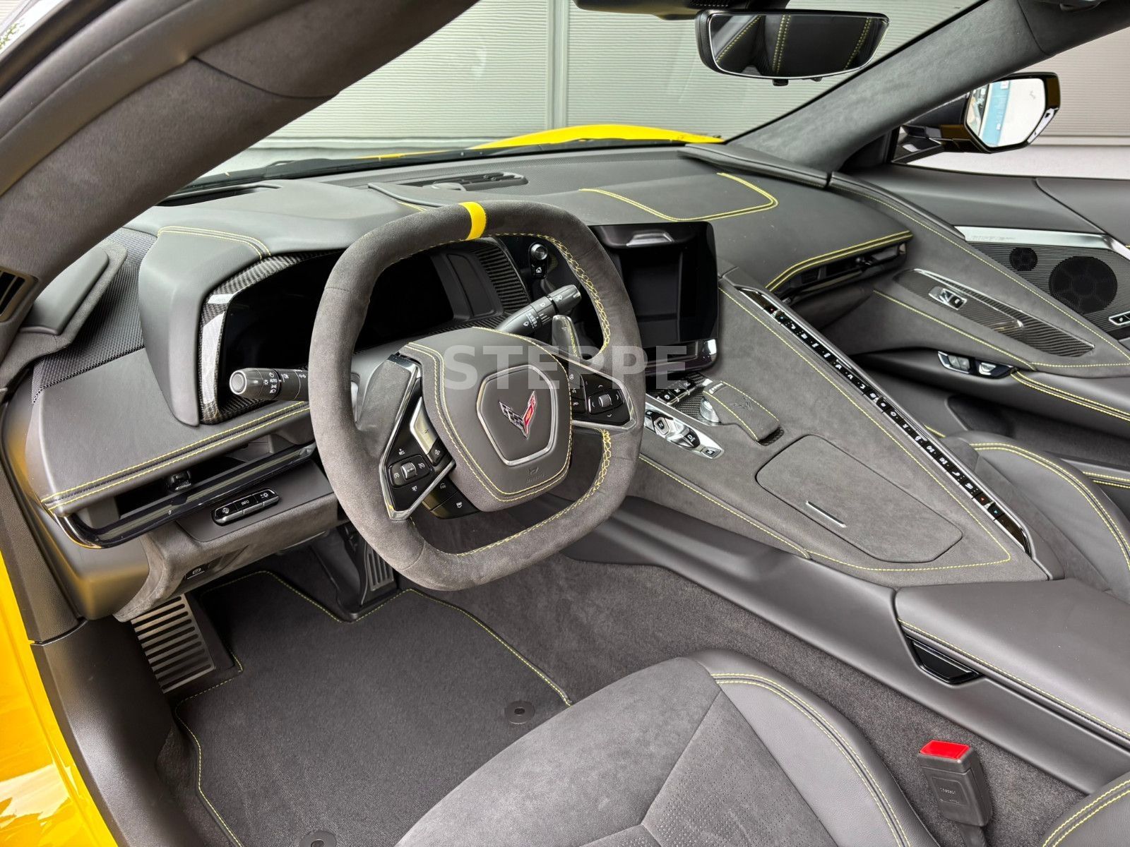 Corvette C8 Stingray Convertible 2025 3LT EUModell STEPPE