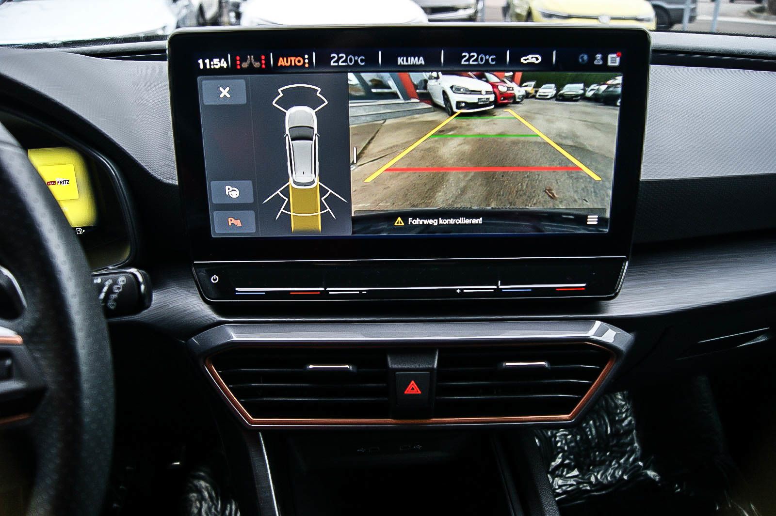 Fahrzeugabbildung CUPRA Leon Sportstourer e-HYBRID VIRTUAL ACC XL 1HAND