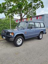 Mitsubishi Pajero L040 H-Kennz TÜV NEU 7Sitzer Rarität bj83 - blaue Mitsubishi Pajero
