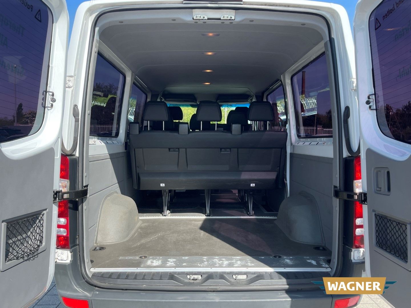 Fahrzeugabbildung Mercedes-Benz Sprinter II Kombi 214 CDI Klima 9-Sitzer