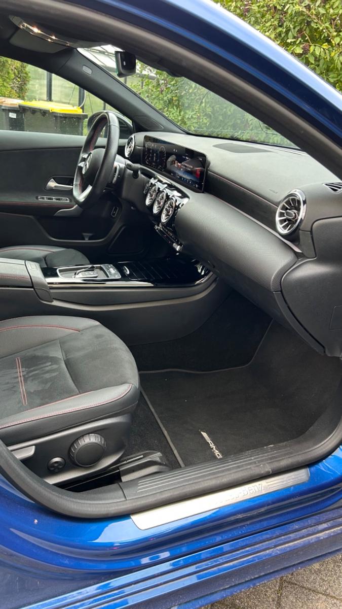 Mercedes-Benz A 250 e Plug-in-Hybrid DCT AMG / Top Zustand