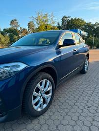 2018 BMW IX2 — фото 4