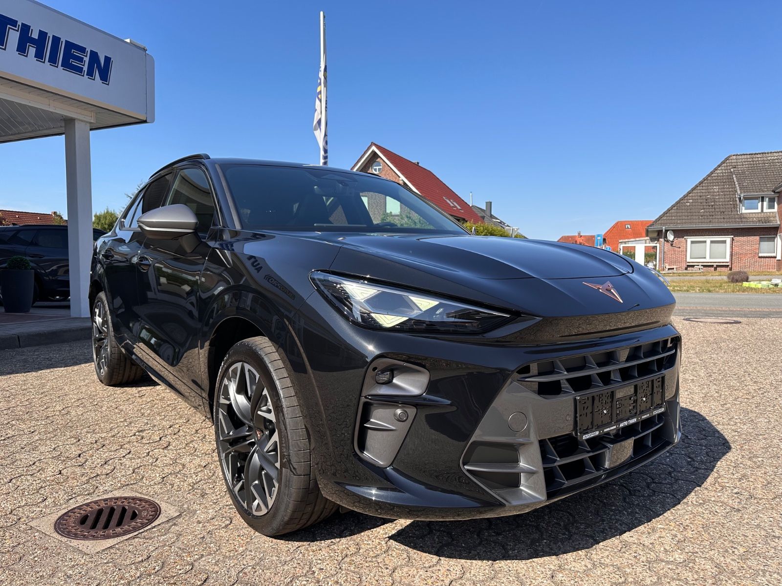 Fahrzeugabbildung CUPRA Terramar VZ 2.0 TSI 4Dr. DSG MATRIX/Pano/ACC/AHK