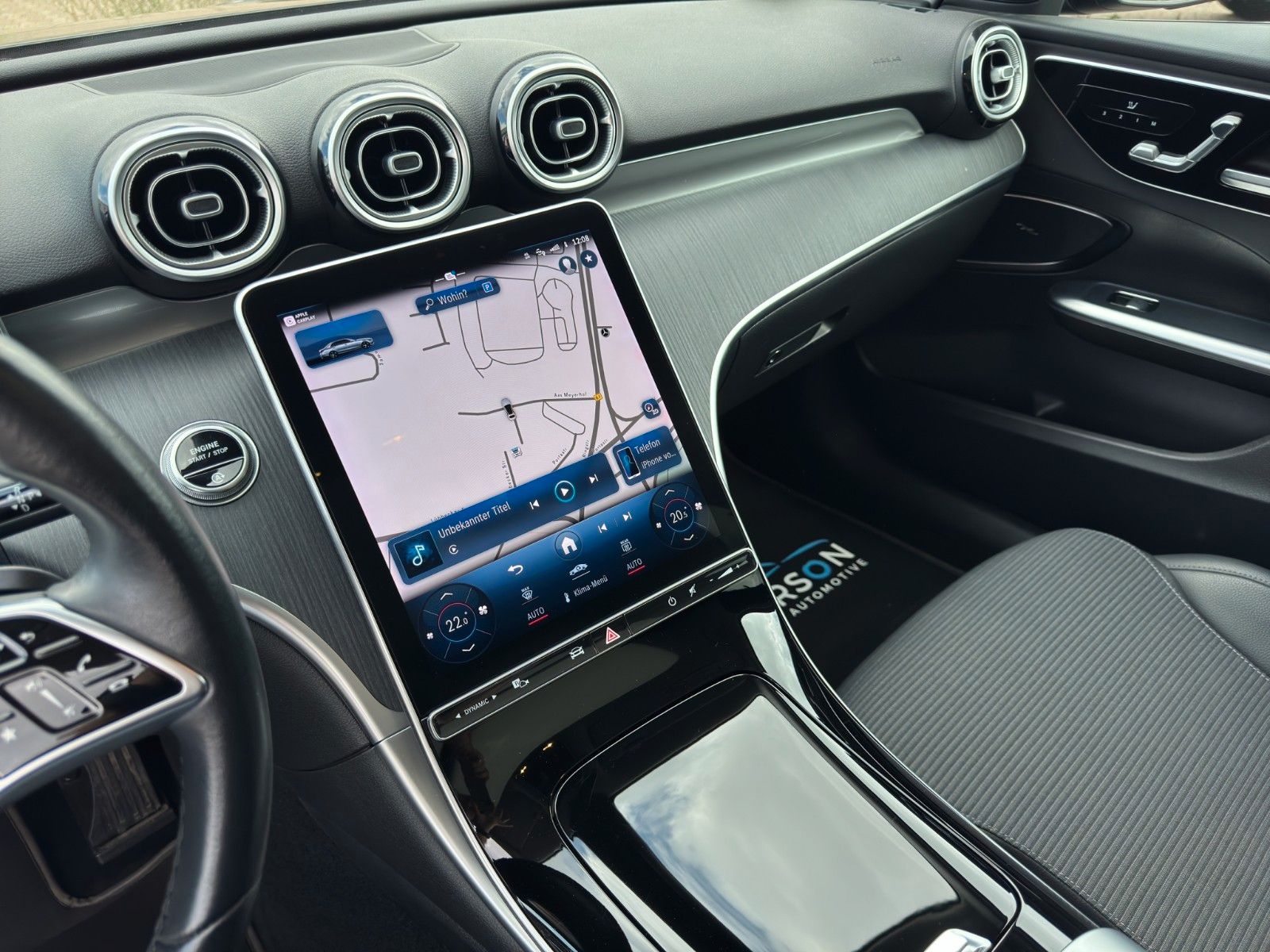 Fahrzeugabbildung Mercedes-Benz C300 4MATIC NIGHT BUSINESS PANO BUHRM MEMORY