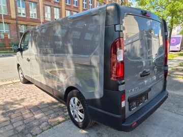 Opel Vivaro - 2