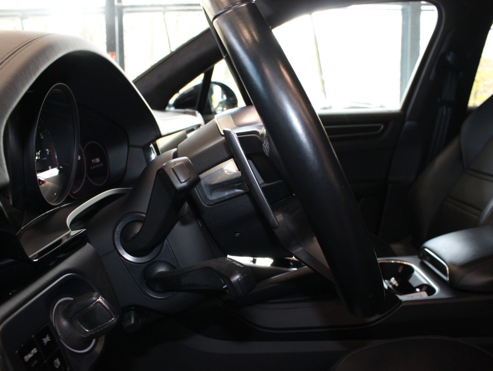 Fahrzeugabbildung Porsche Cayenne GTS*Soft Close*Hud*PNRM