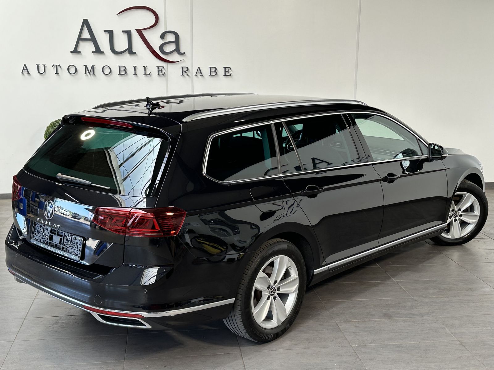 Fahrzeugabbildung Volkswagen Passat Variant 2.0 TDI DSG Elegance NAV+LED+AHK