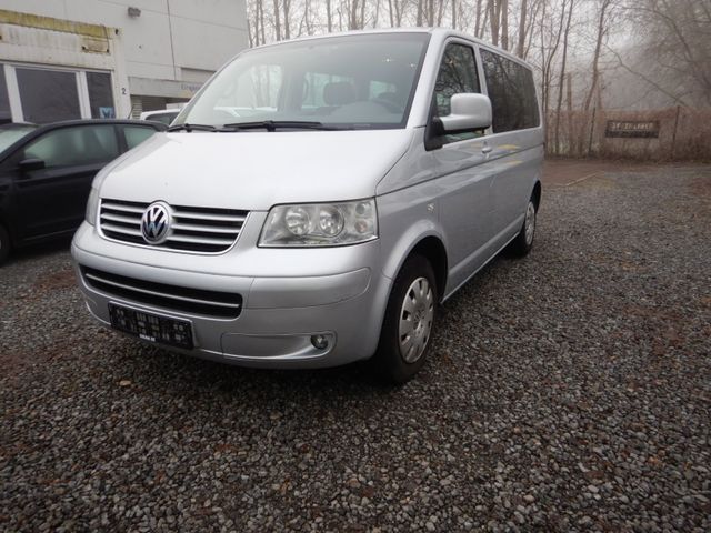 Volkswagen T5 Transporter Bus Multivan