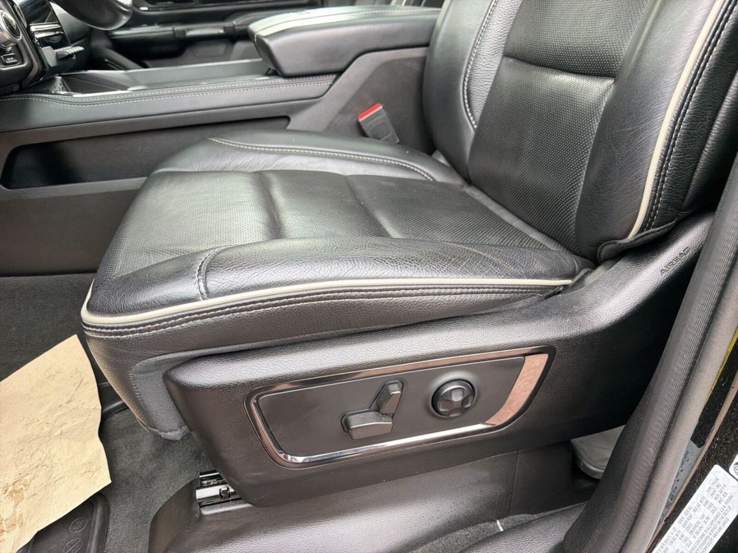Fahrzeugabbildung Dodge RAM RAM1500 Limited Crew Cab Extremumbau Voll Au