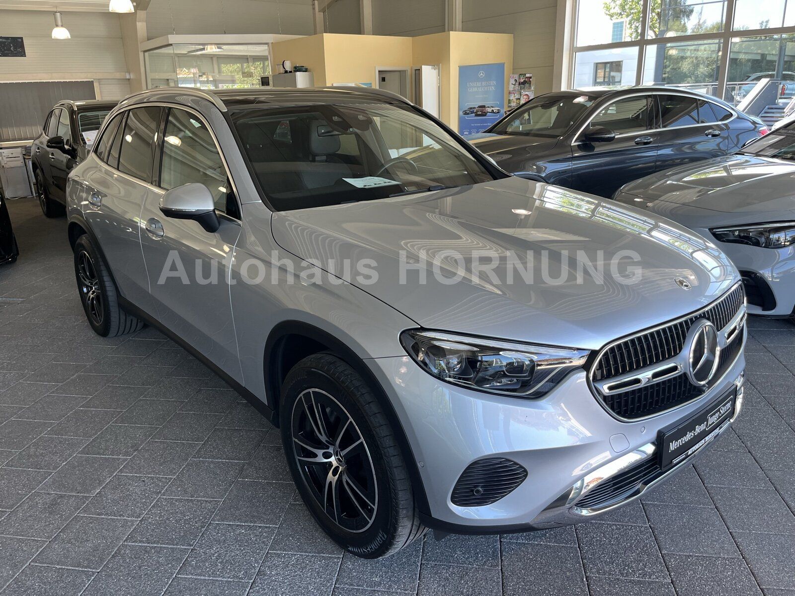 Mercedes-Benz GLC 300 e 4M Nappa/Pano/AHK/19"/DGL/Distr/Sound+ imagem 2