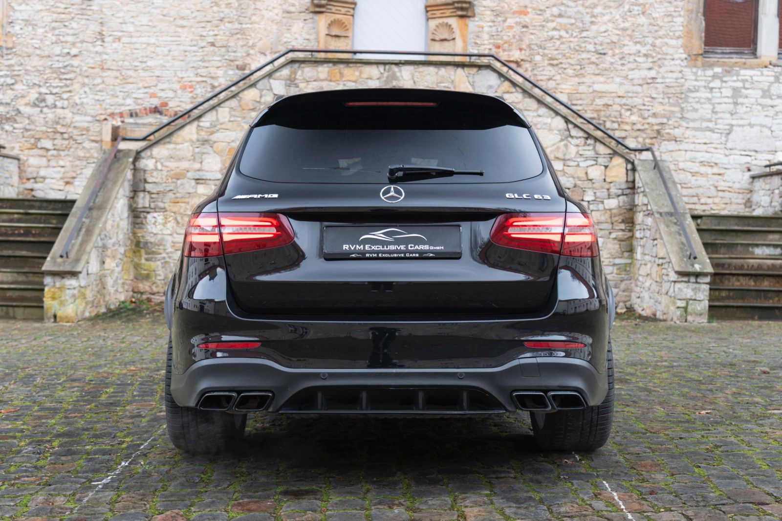 Fahrzeugabbildung Mercedes-Benz GLC 63 AMG 4MATIC BURMESTER ACC 360° NIGHT KAM