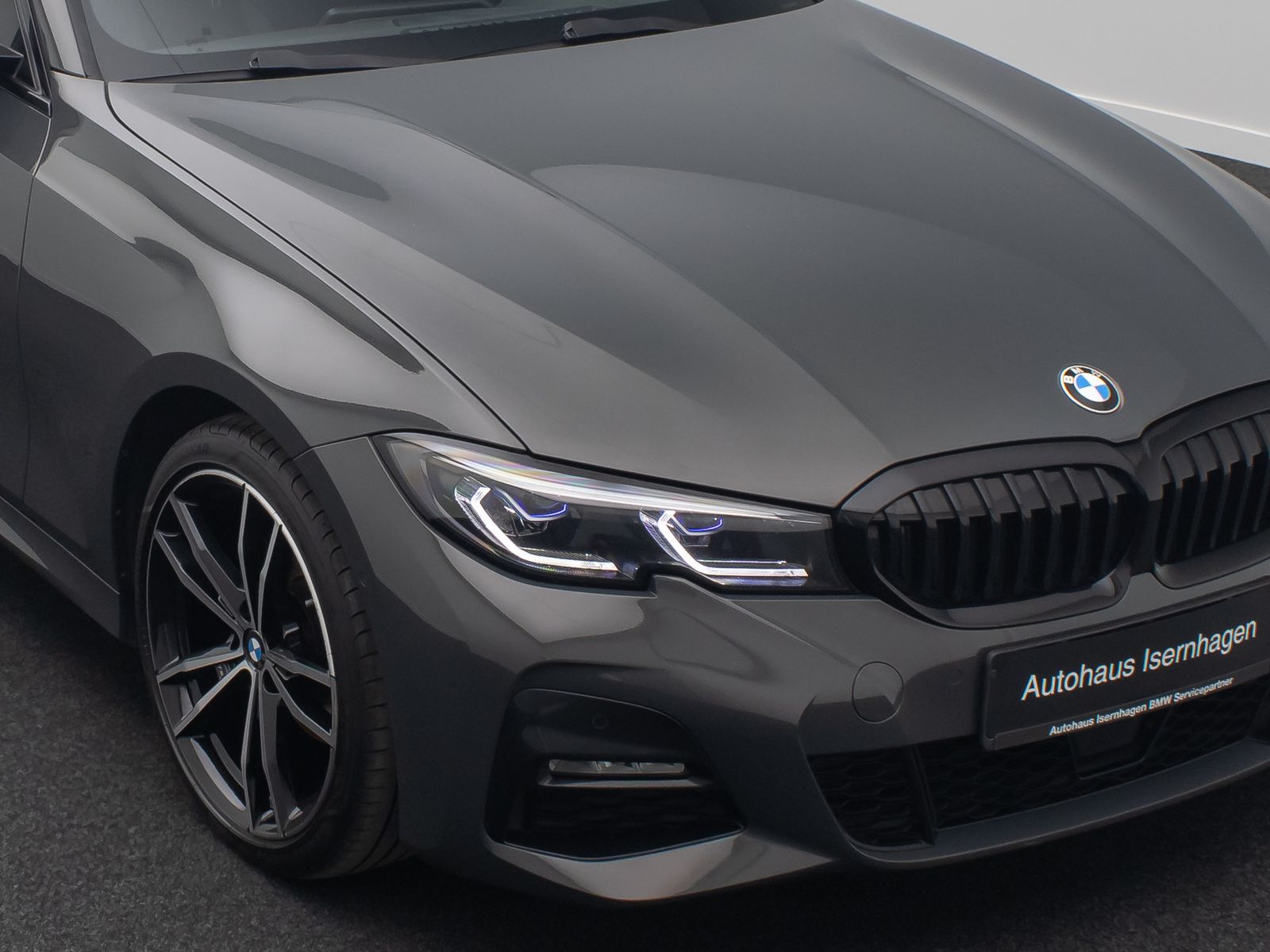 Fahrzeugabbildung BMW 320d xD M Sport Panorama DAB Laser Kamera 19Zoll