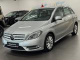 Mercedes-Benz B 180 B Aut. XENON/PDC/1 FAMILIENHAND/UNFALLFREI - : Van, Familien