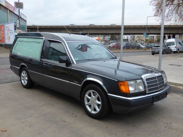 Mercedes-Benz 220 W 124 Leichenwagen Automatik top Auto