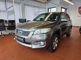 Toyota RAV 4 2,0-l-Valvematic 4x4 Life Multidrive S - Toyota RAV 4 Gebrauchtwagen in Bielefeld