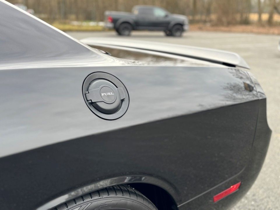 Fahrzeugabbildung Dodge Challenger 6.1 SRT8 Neuwagenimport Navi SD Leder