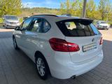 BMW 2er Active Tourer Klimaauto, Parkassistent - weiße BMW 216