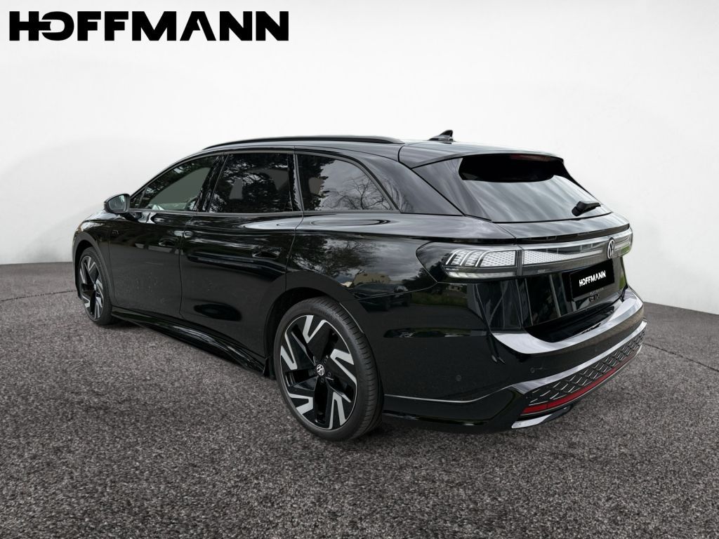 Fahrzeugabbildung Volkswagen ID.7 Tourer 4Motion GTX AHZV DCC Voll