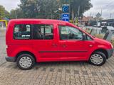 Volkswagen VW Caddy Life 1.6 2006 manuell Benzin - Volkswagen Caddy mit Benzin-Antrieb: Kombi, 1.6