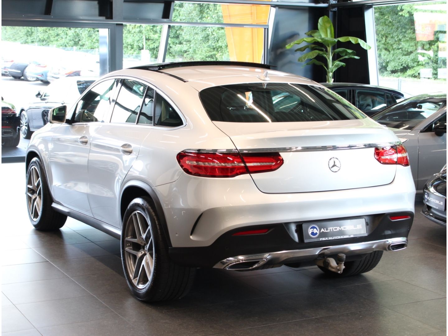 Fahrzeugabbildung Mercedes-Benz GLE 350 d Coupe 4Matic AMG-Line*AHK*Distronic