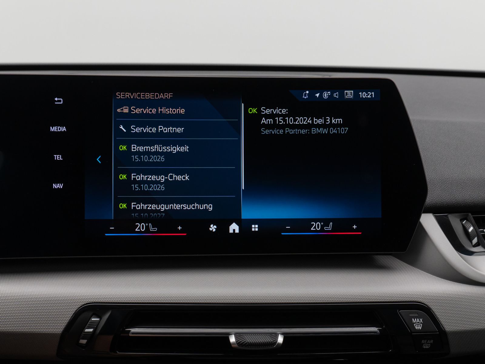 Fahrzeugabbildung BMW iX1 eD20 Kamera DAB Fernlichtassis Komfort Sport