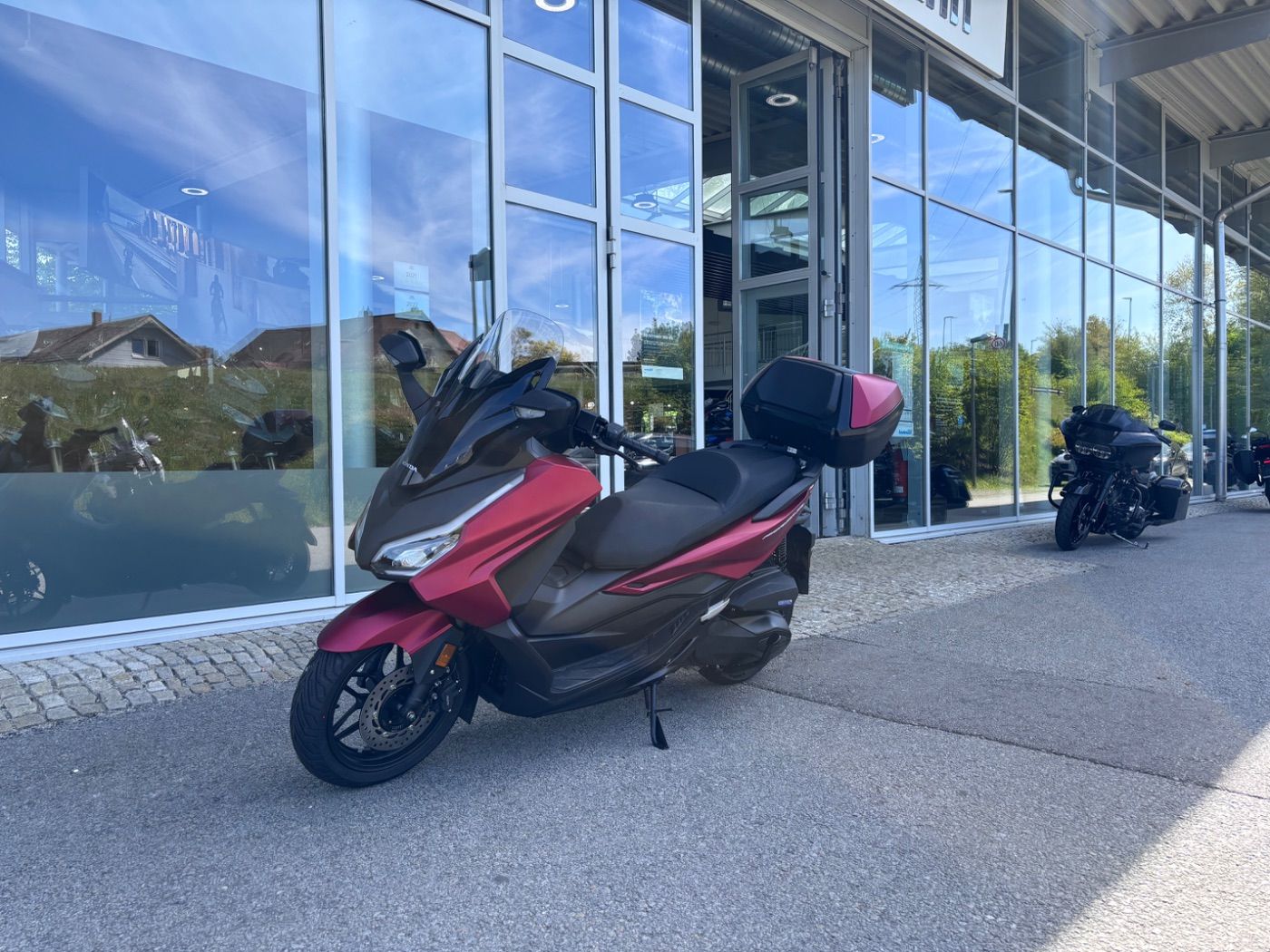 Fahrzeugabbildung Honda Forza 350 NSS 350