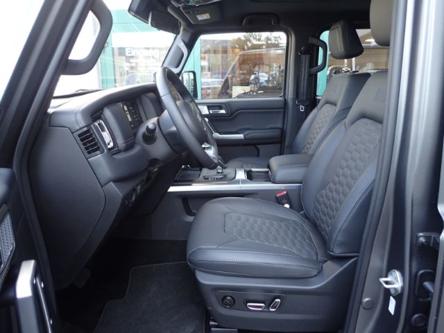 Fahrzeugabbildung BAW 212 TCI 4WD Grün/Schwarz/Grau Leder Digitales Co