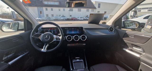 B 180 Progressive (EURO6e) Navi/Autom./Klima/LED