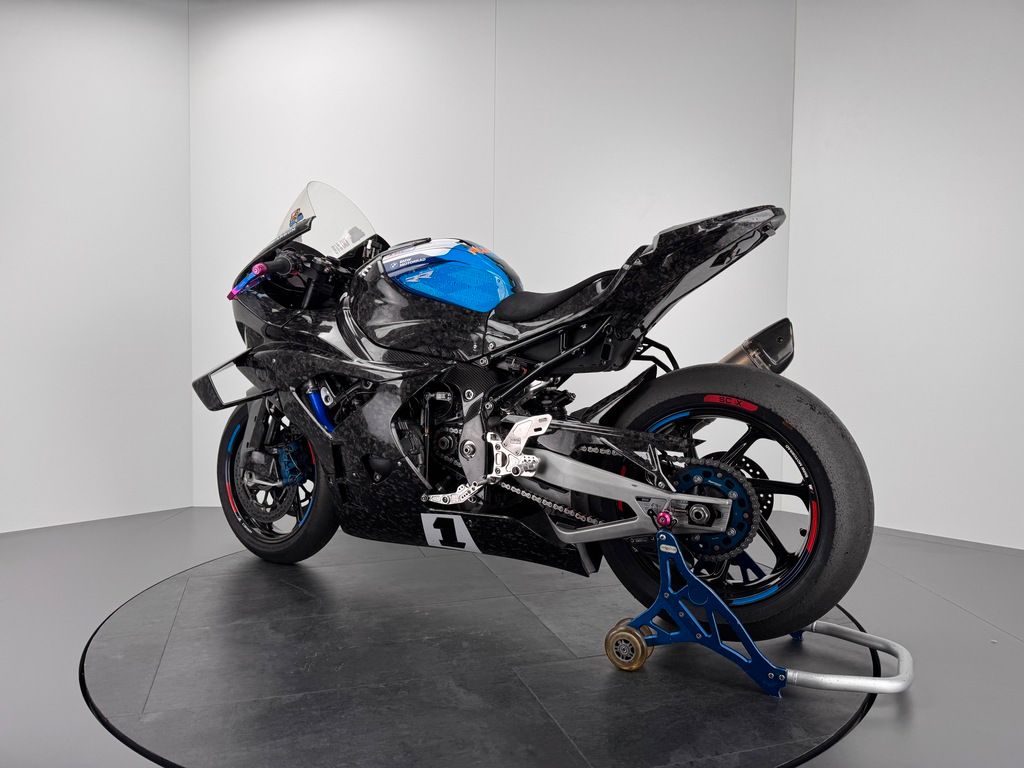 Fahrzeugabbildung BMW M 1000 RR *DAVID DATZER *IRRC CHAMPION BIKE