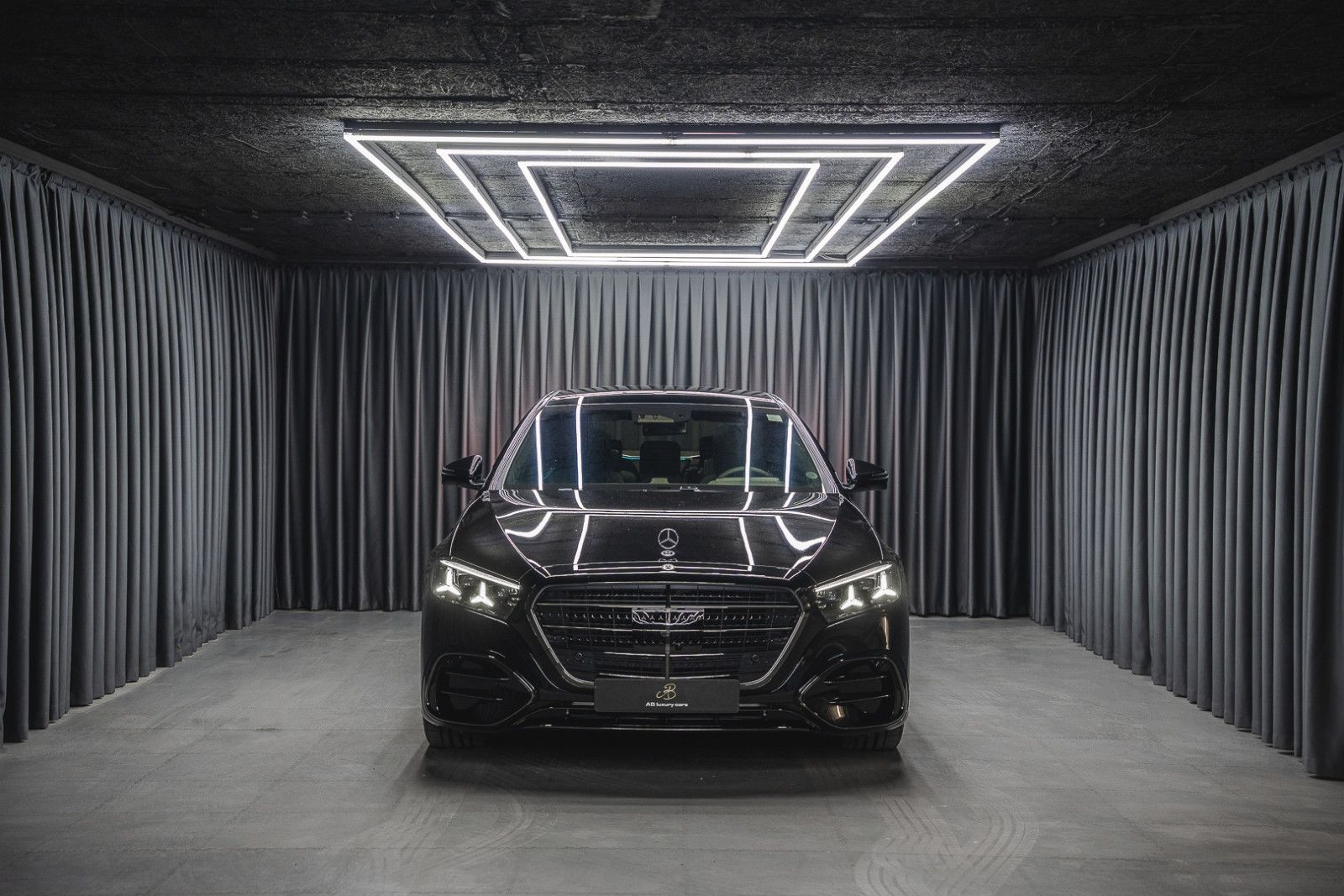 Fahrzeugabbildung Mercedes-Benz S 450 4M Lang MY27 Facelift AMG Plus Fond TV