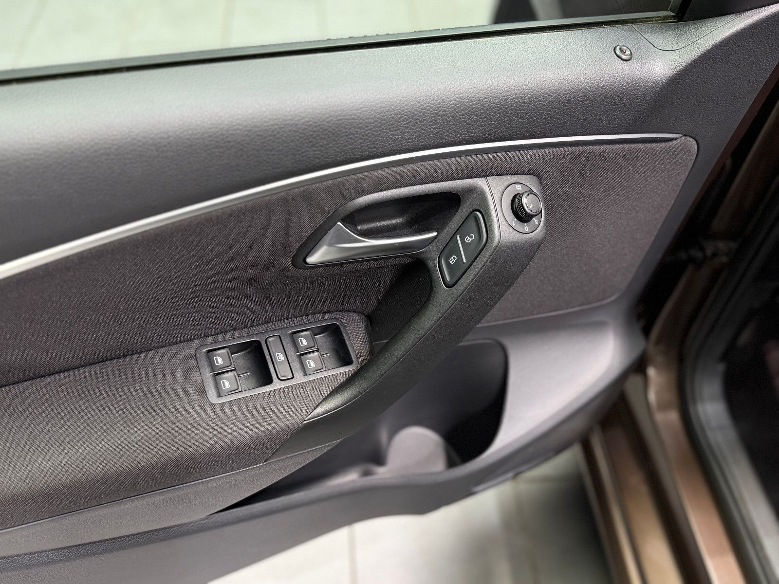 Fahrzeugabbildung Volkswagen Polo V Highline BMT/Start-Stopp|KLIMA|PDC|1-HD