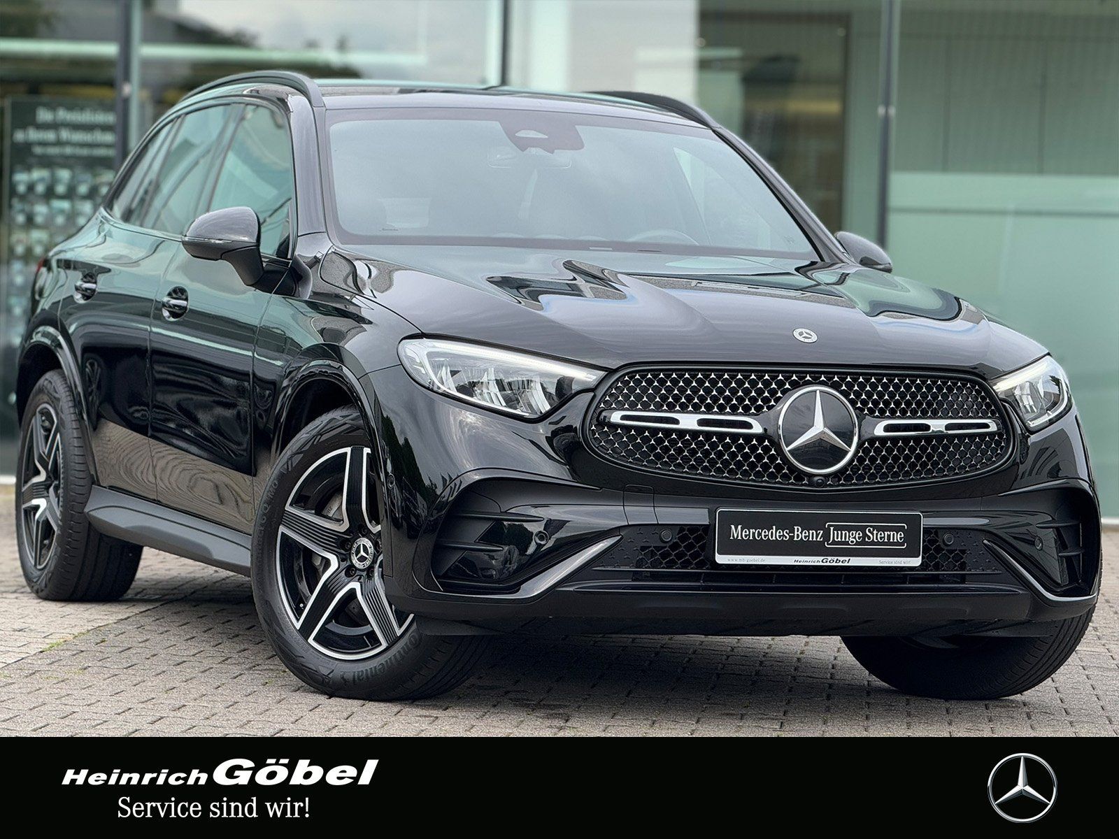 Fahrzeugabbildung Mercedes-Benz GLC 220 d 4M AMG*DISTRONIC*AHK*NIGHT-PAKET*KAMER