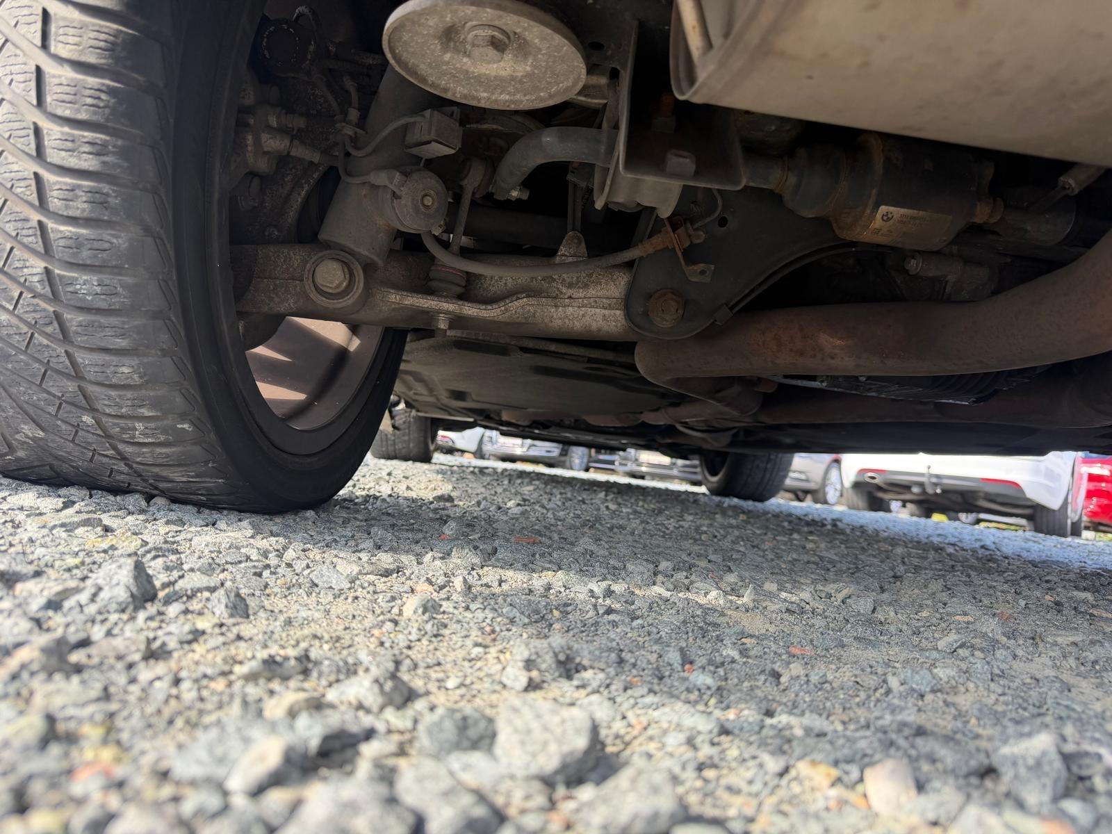 BMW X6 xDrive 50 i  M* Unfallfahrzeug* GSD/Navi/360*
