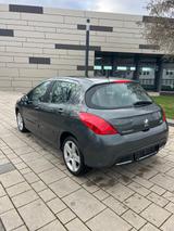 Peugeot 308 Sport Plus aus Rentnerhand. 110KW - Peugeot 308 Sport mit Benzin-Antrieb