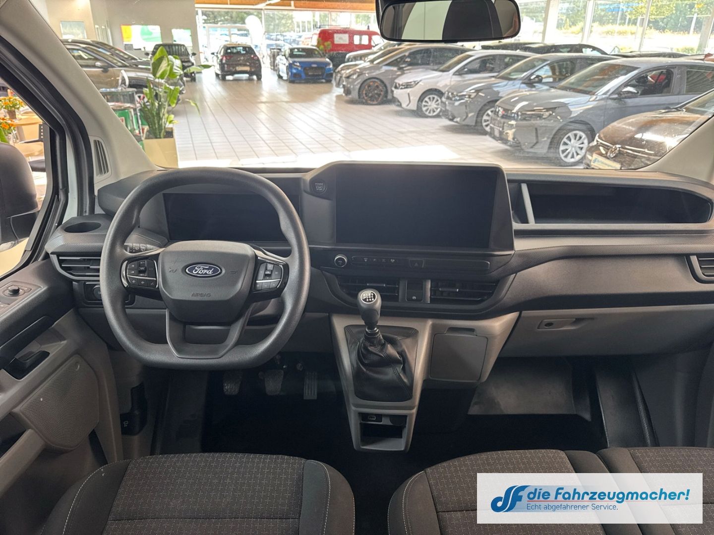 Fahrzeugabbildung Ford Transit Custom Kombi 320 L2 FWD Trend Navi LED K
