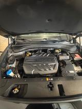 Hyundai SANTA FE 2.2 CRDi Premium 2WD 8AT Premium - Hyundai SANTA FE von privat