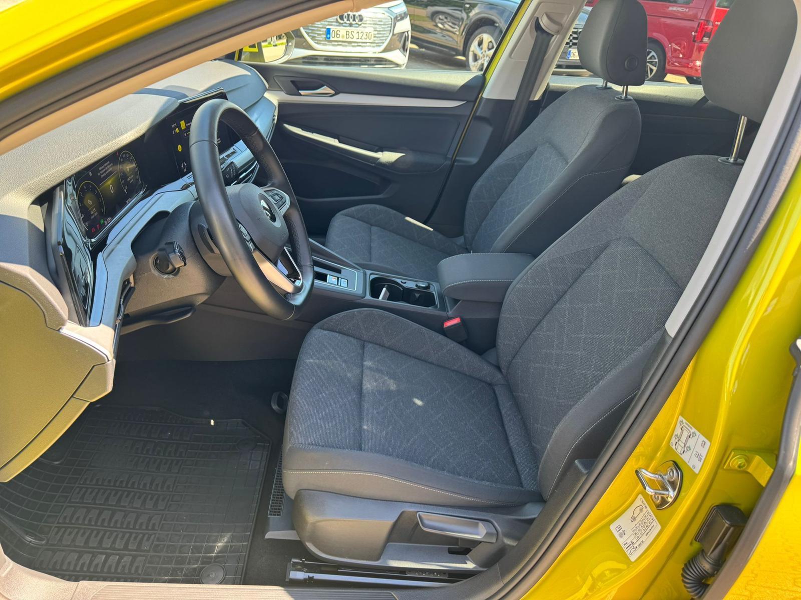 Volkswagen Golf 1.0 eTSI MHEV DSG Life LED*PDC*DAB*ACC*AHK*, миниатюра 10