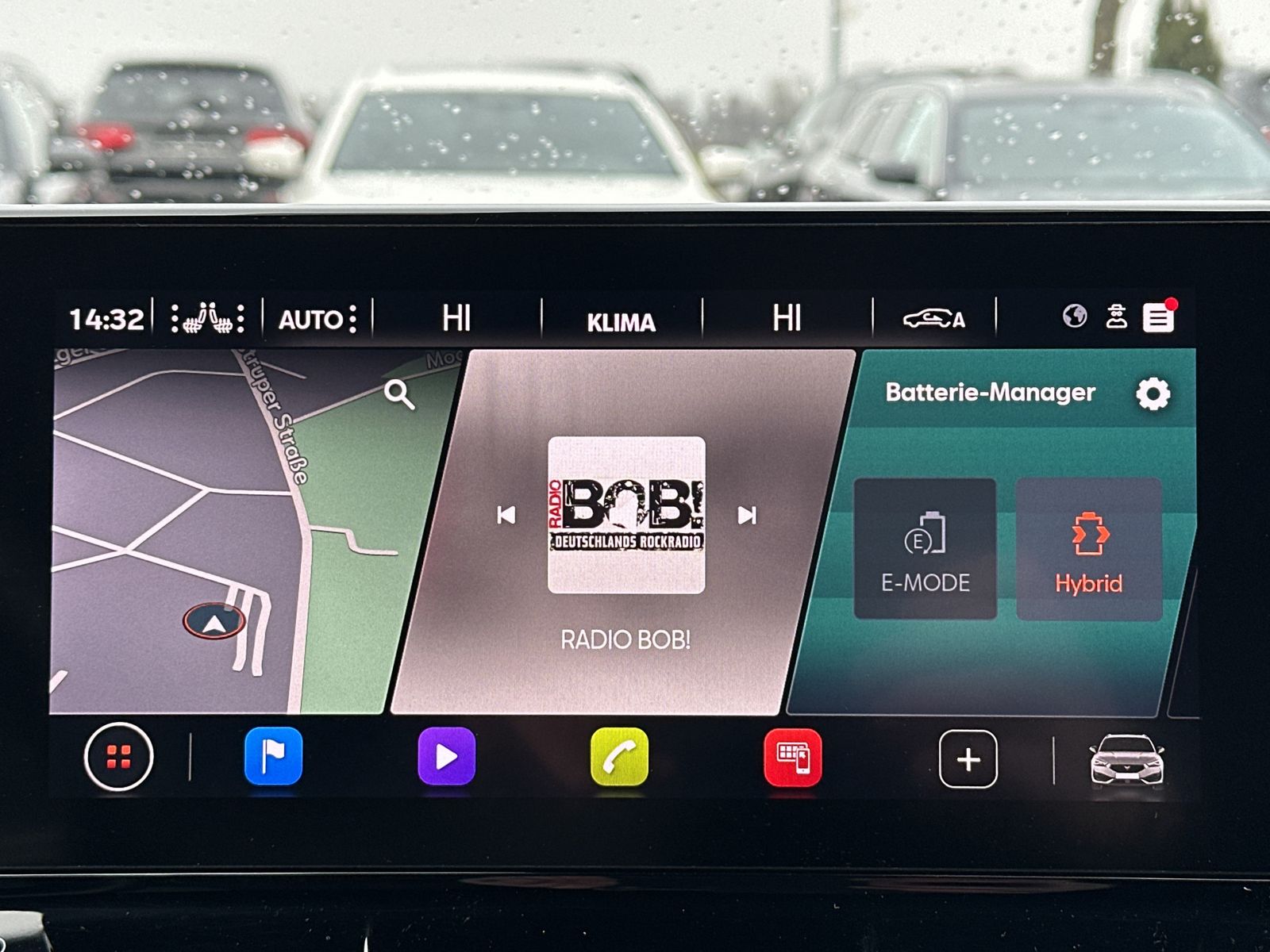 Fahrzeugabbildung CUPRA Leon Sportstourer 1.4 e-Hybrid NAV+LED+AHK+ACC