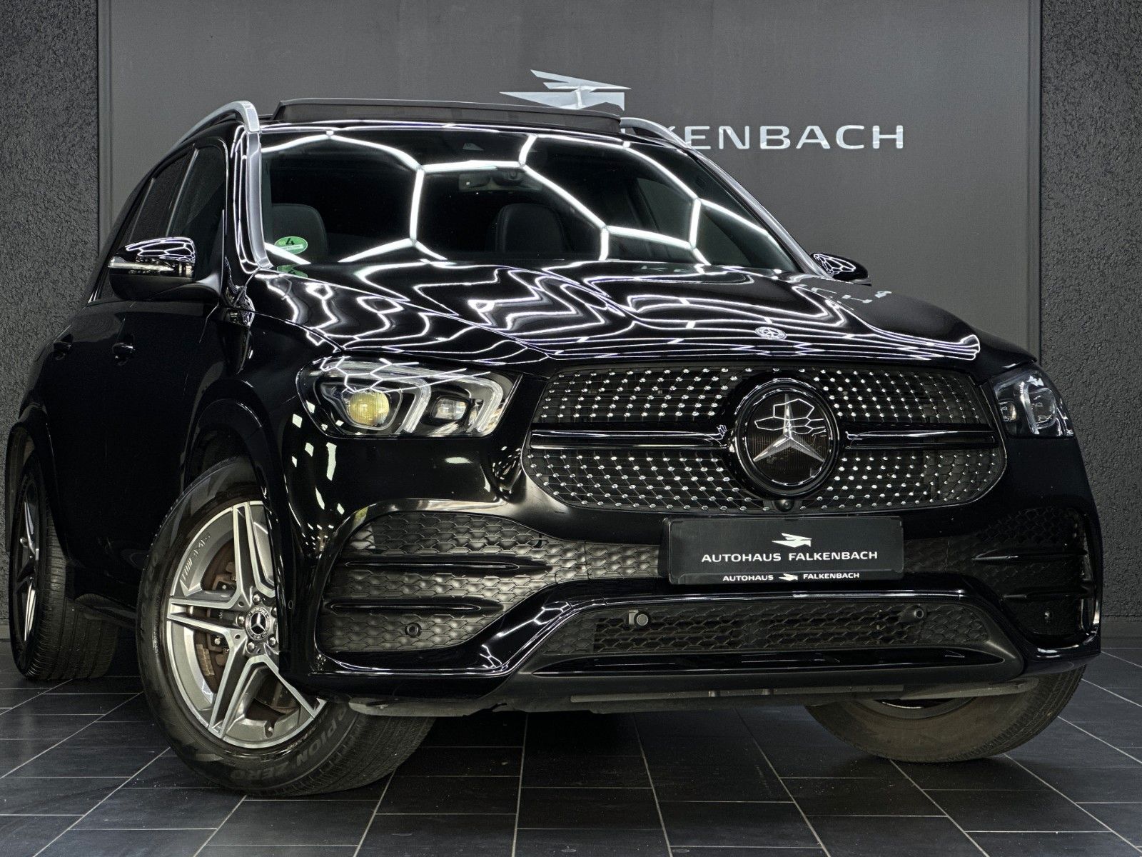 MERCEDES-BENZ GLE 300D*4M*PANO*AMG*AHK*HUD*LUFT*360°*MEMORY*