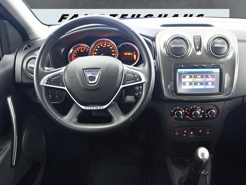 Fahrzeugabbildung Dacia Sandero dci 90 Stepway Prestige*Navi*klima*