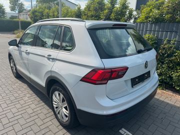 Volkswagen Tiguan - 2